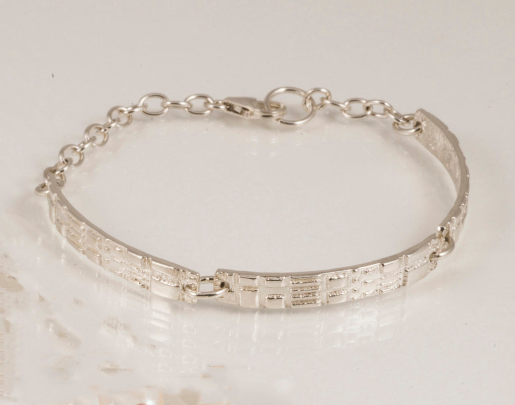 Bar drop bracelet in sterling silver